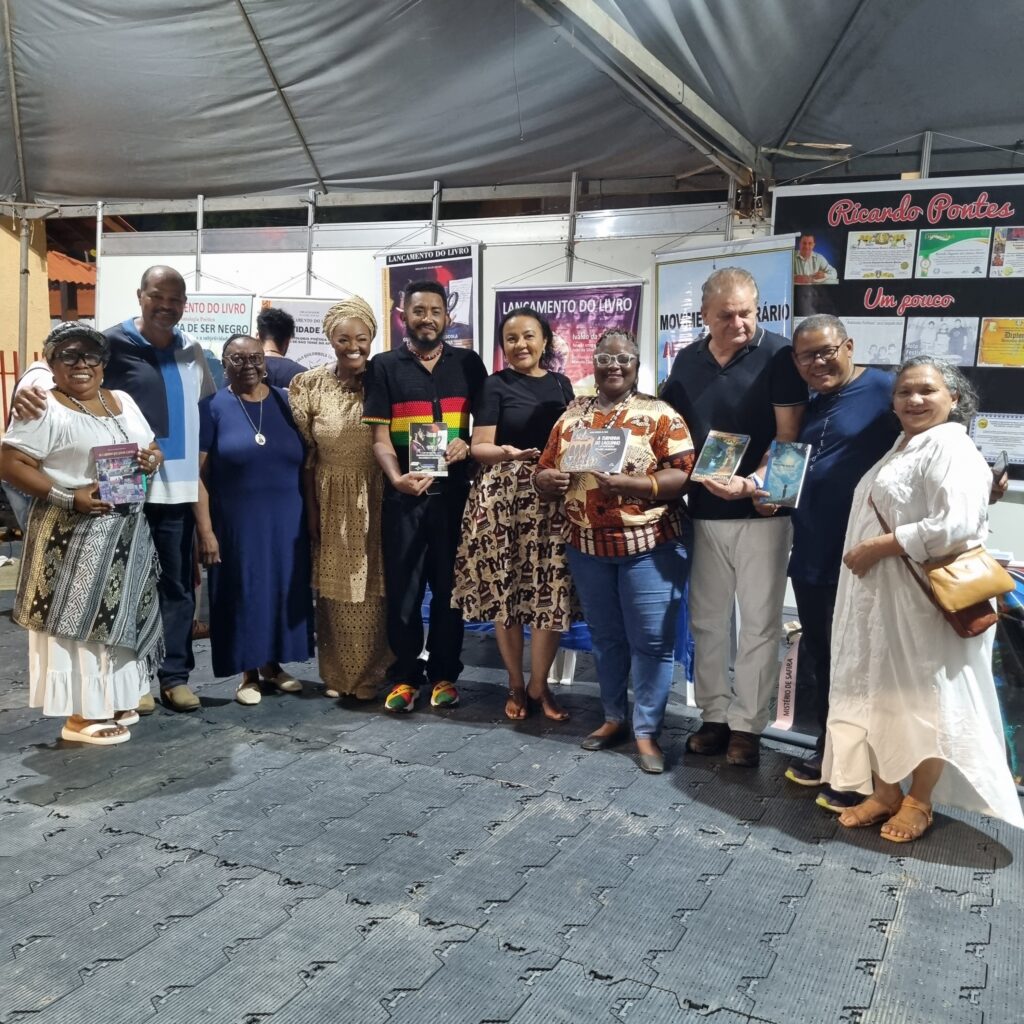 Cristina Almeida participa da abertura do Corredor Literário no Encontro dos Tambores